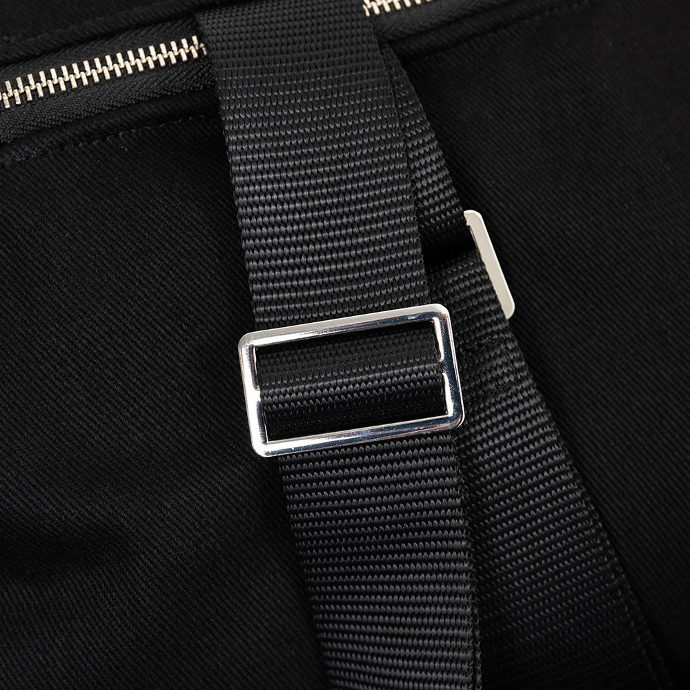 Berwick Hundetragetasche in Schwarz von SohoPoms