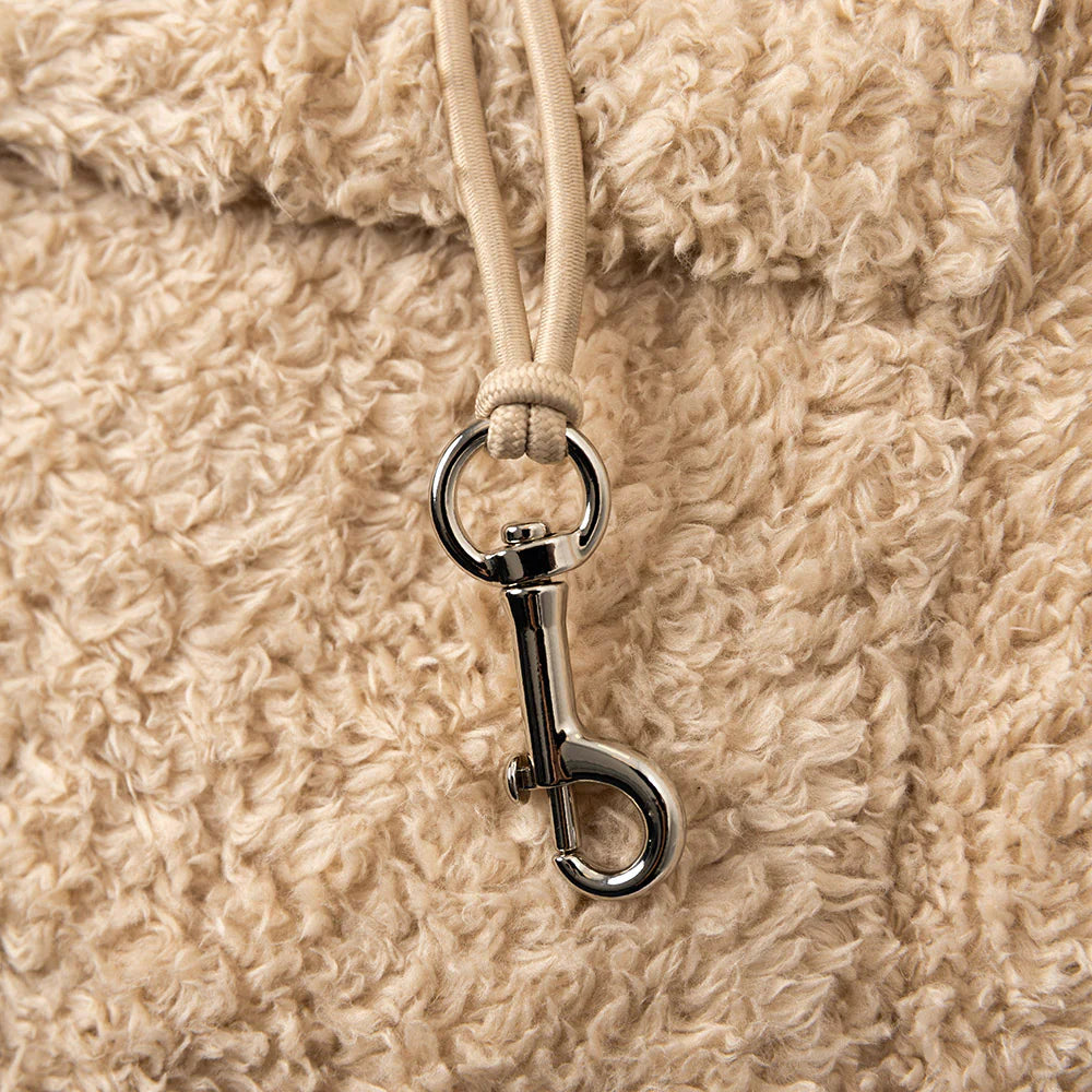Teddy Bär Hundetragetasche in Beige von SohoPoms